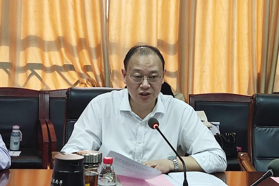 我校召开研究生思想政治教育工作专题会议