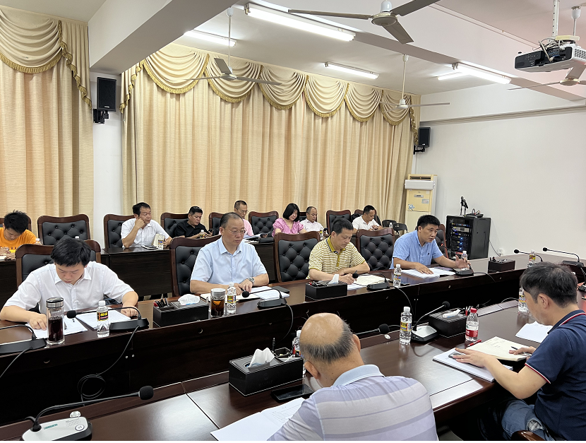 研究生学院召开期末研究生教育工作专题会