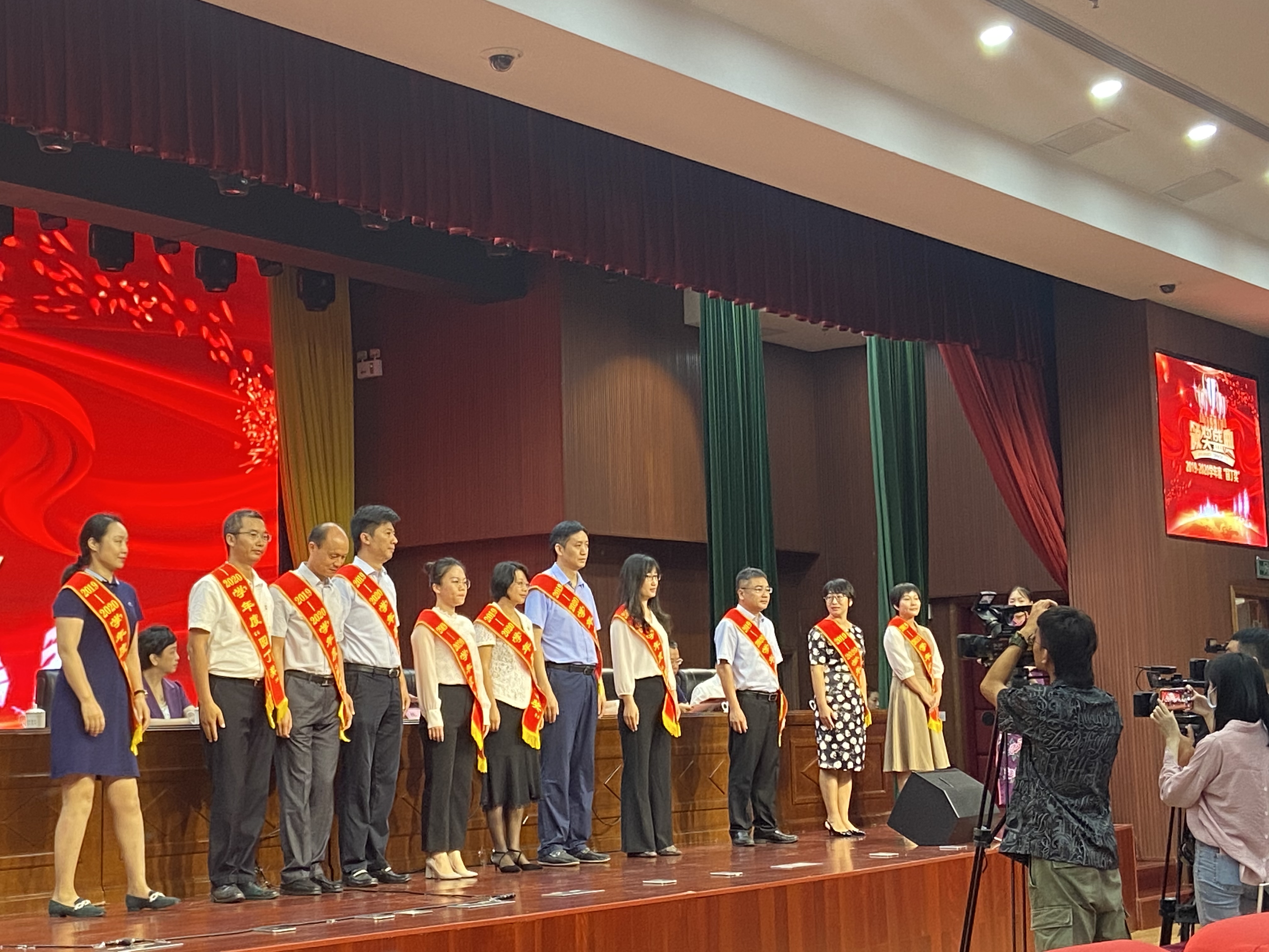 我院白媛媛老师获得2019-2020学年度“园丁奖”
