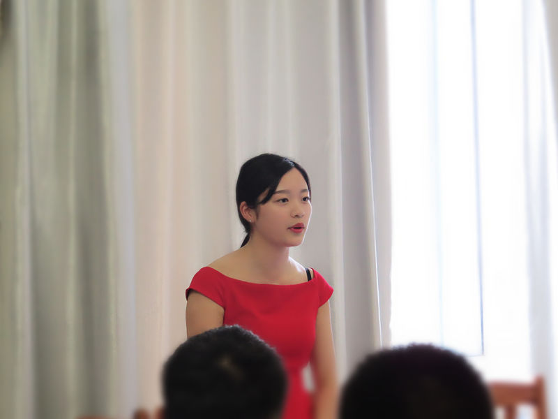 海南师范大学第四期研究生学术沙龙顺利举行